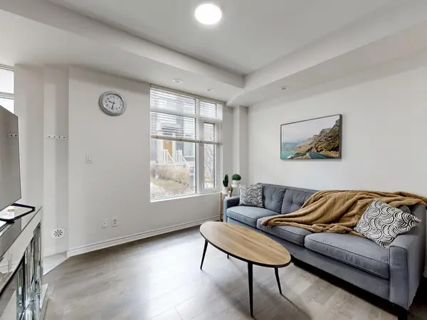 15 Applewood LN #92, Toronto W08, ON M9C 2Z7