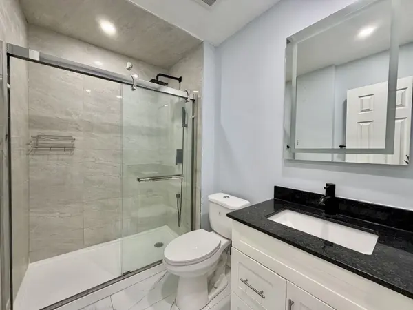 72 Dantek CRES #Main Floor, Brampton, ON L6V 3T4