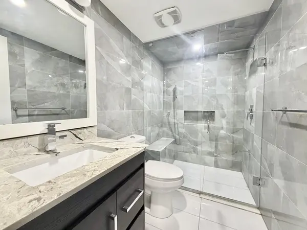 72 Dantek CRES #Main Floor, Brampton, ON L6V 3T4