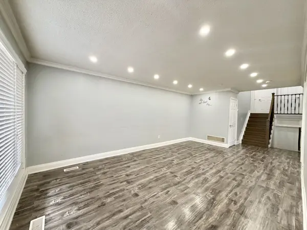 72 Dantek CT, Brampton, ON L6V 3T4