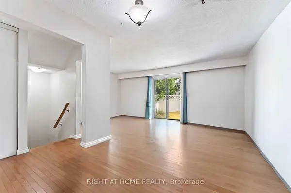 5 Hadley CIR #21, Bells Corners And South To Fallowfield, ON K2H 6P1