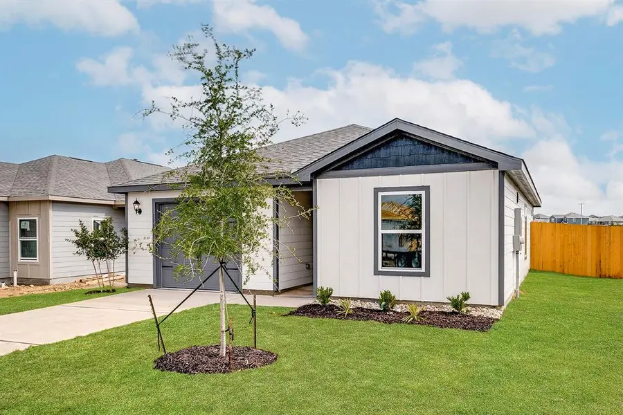 8316 White Wolf Trail, Ponder, TX 76259