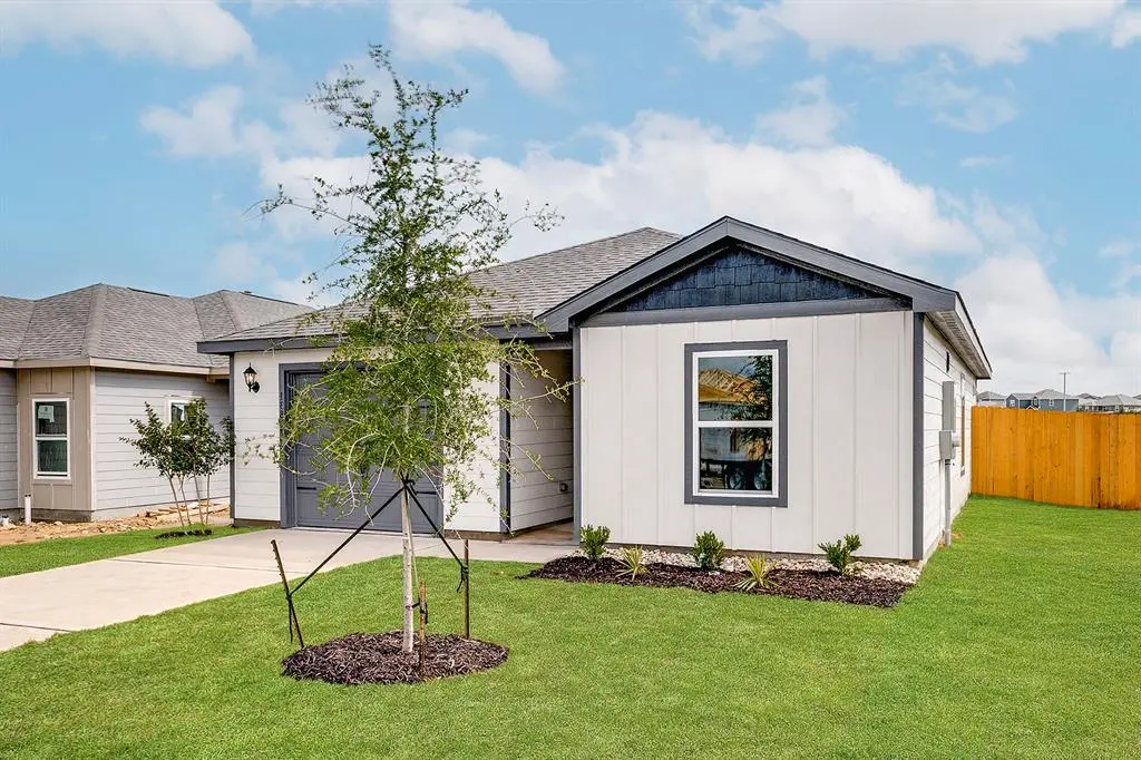 8316 White Wolf Trail, Ponder, TX 76259