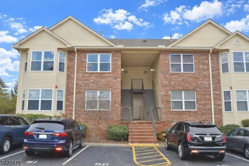 28 Joseph Dr, East Hanover Twp., NJ 07936