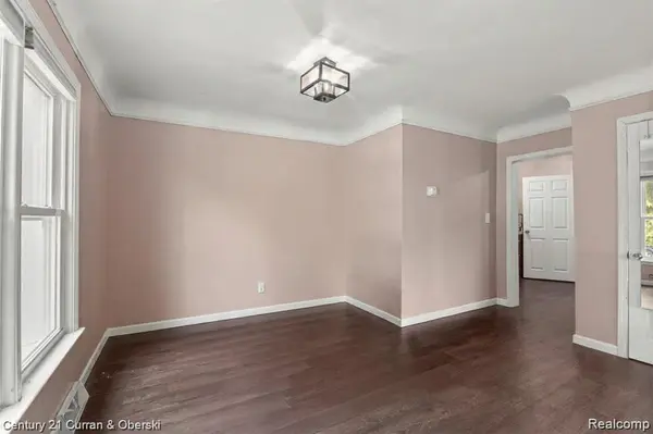 210 Saint Louis ST, Ferndale, MI 48220