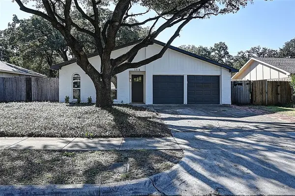 1214 Brownwood Drive, Lewisville, TX 75067