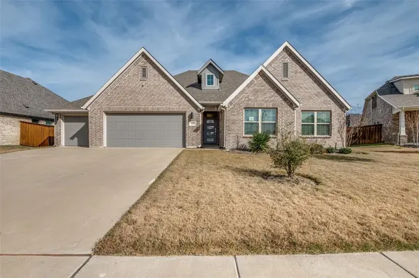 237 Four Roses Drive, Waxahachie, TX 75165