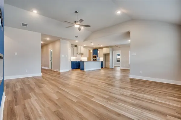 237 Four Roses Drive, Waxahachie, TX 75165