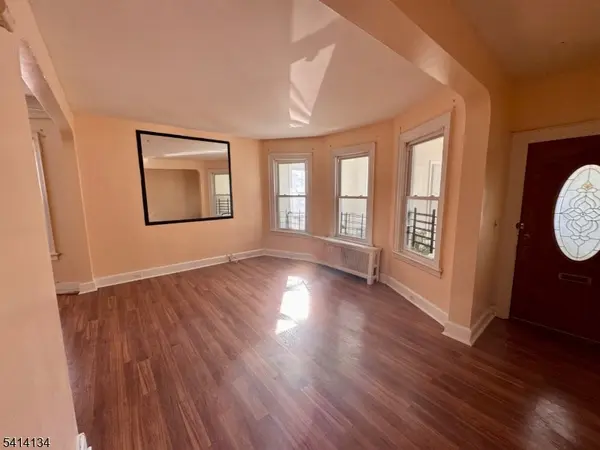 445 E 32nd St, Paterson City, NJ 07504