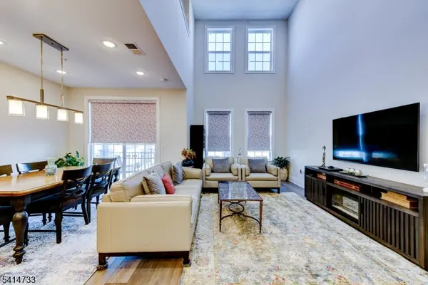 736 Station Rd, Dunellen Boro, NJ 08812