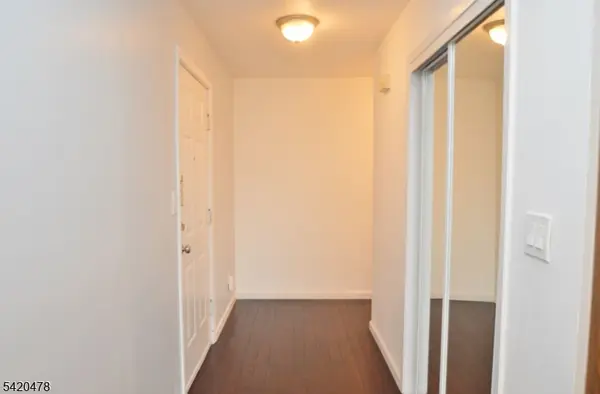 28 Joseph Dr, East Hanover Twp., NJ 07936