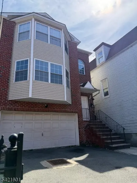 41 3Rd St, Newark City, NJ 07107