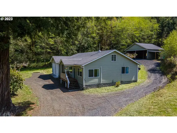 233 JOHANNESON CREEK RD, Reedsport, OR 97467