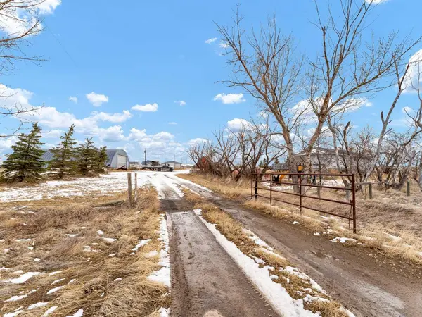 3324 Township Road 114A, Rural Cypress County, AB T1B 0K8