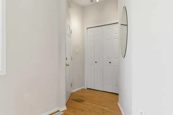 310 10 AVE NE, Calgary, AB T2E 0X2