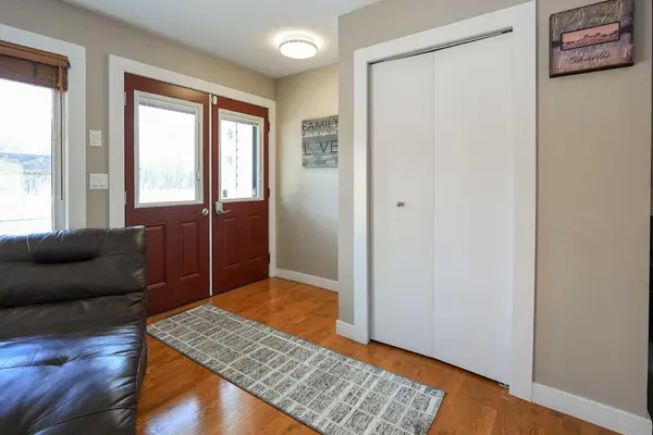 415 Barrett DR, Red Deer, AB T4R 1M2