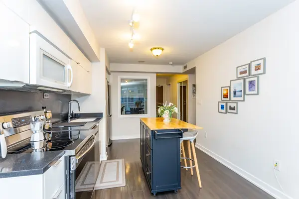 151 Dan Leckie WAY #746, Toronto C01, ON M5V 0B4