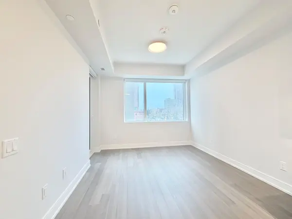 664 Spadina AVE #406, Toronto C01, ON M5S 0G4