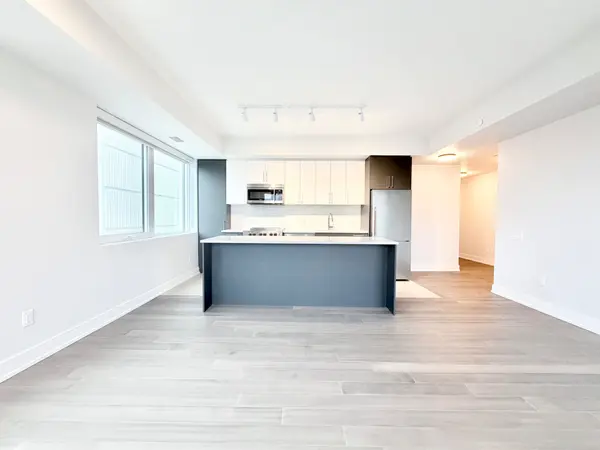 664 Spadina AVE #403, Toronto C01, ON M5S 0G4