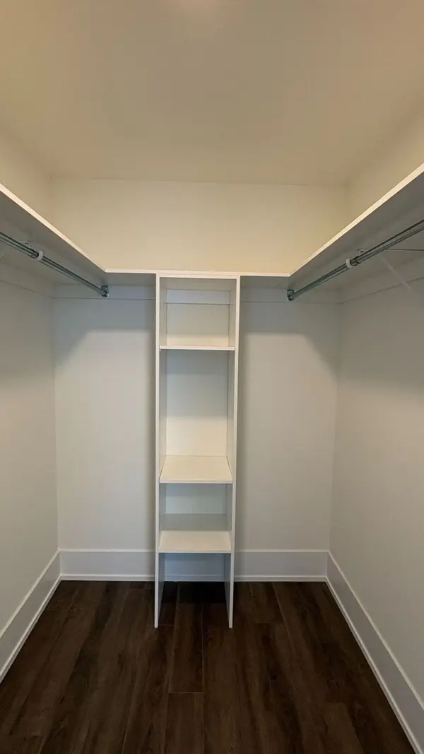 89 Church ST #3309, Toronto C08, ON M5C 0B7