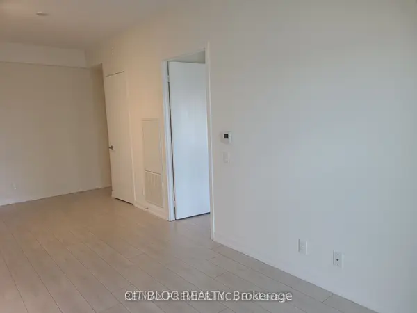 950 Portage Pkwy #5010, Vaughan, ON L4K 0J7