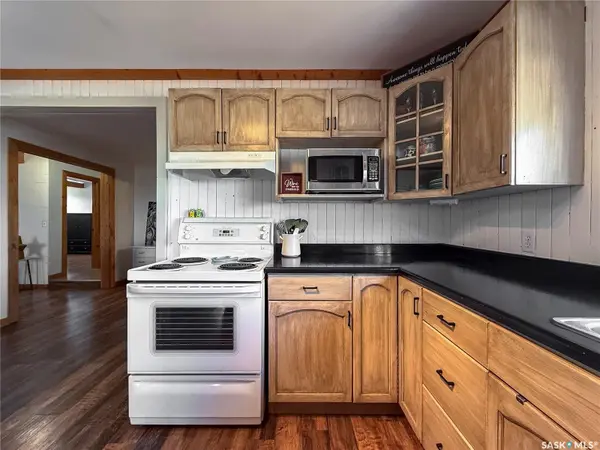 103 1st STREET E, Frontier, SK S0N 0W0