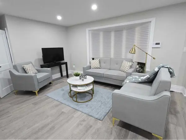 1025 Wayne PL, Burlington, ON L7T 3R5