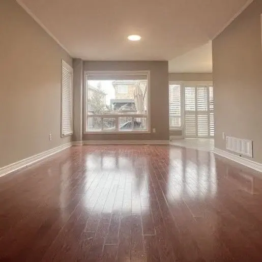 12 Lismer CRES, Caledon, ON L7E 2L9