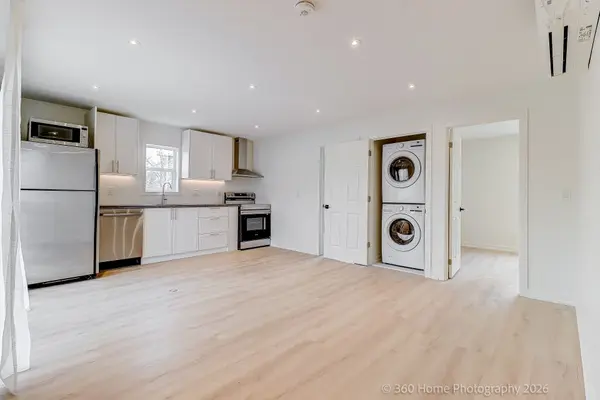 84 Foch AVE #2, Toronto W06, ON M8W 3X6