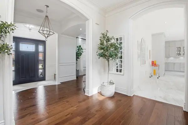 55 Burlwood RD, Brampton, ON L6P 4E7