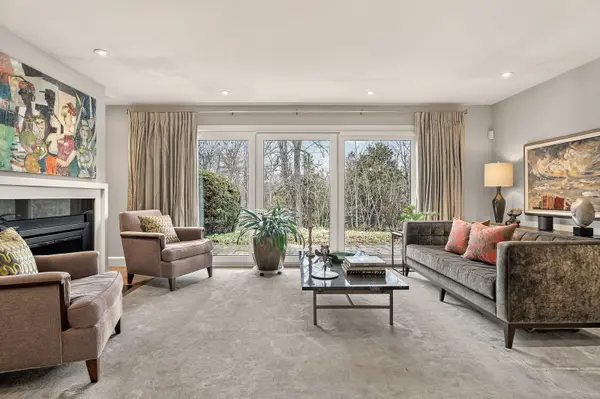 55 Whitemarl DR #Unit 10, Rockcliffe Park, ON K1L 8J9