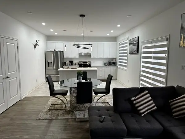 135 Rosie ST, Blue Mountains, ON N0H 1J0