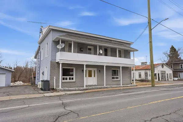 1255 Labrosse ST, East Hawkesbury, ON K0B 1P0