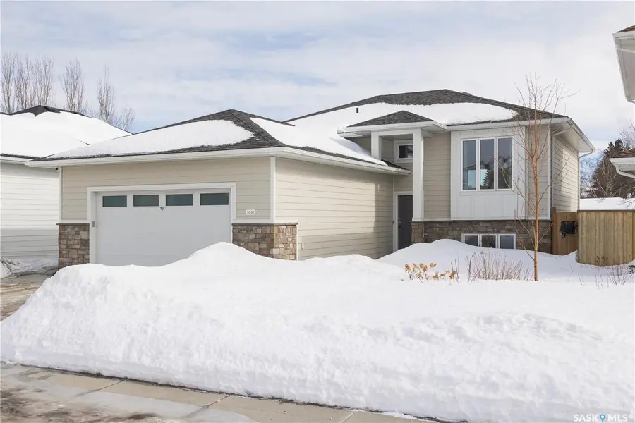 3040 Lakeview DRIVE, Prince Albert, SK S6W 0A4