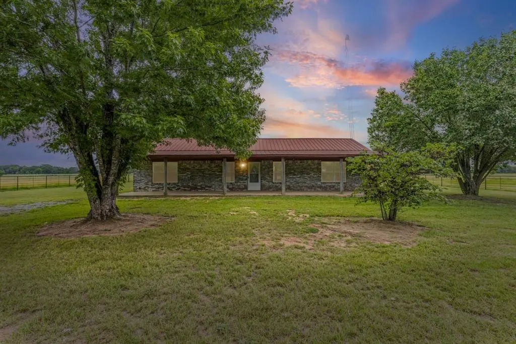 1460 County Road 2155, Telephone, TX 75488