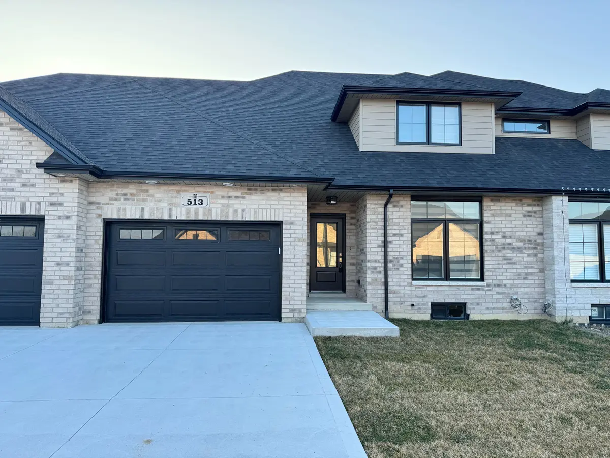 513 Water RD E, Amherstburg, ON N9V 4C5