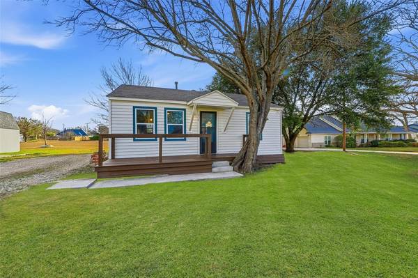 318 Methodist Street, Red Oak, TX 75154