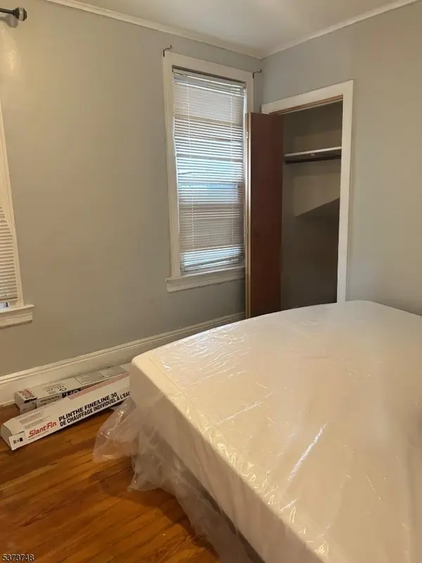 491 Norwood St, East Orange City, NJ 07018