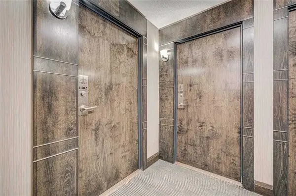 33 Bay ST #1403, Toronto C01, ON M5J 2Z3