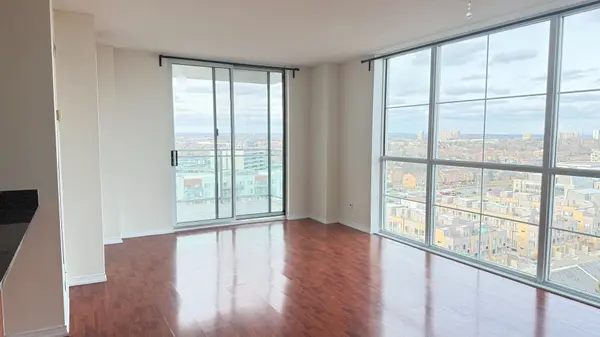 8 Rosebank DR #15L, Toronto E11, ON M1B 5Z3