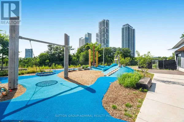 2916 Highway 7 RD #1009, Vaughan, ON L4K 0K6