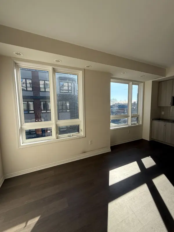 1130 Briar Hill AVE #303, Toronto W04, ON M6B 0A9