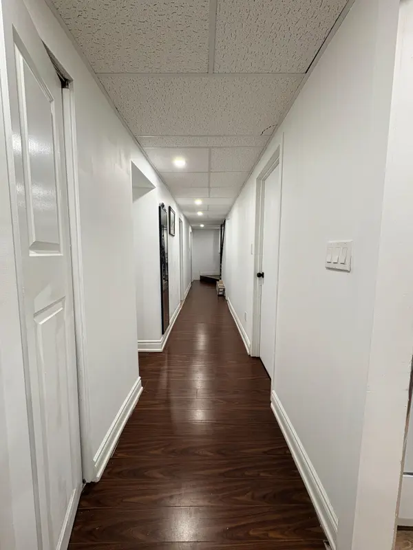 90 Archdekin DR, Brampton, ON L6V 1Y7