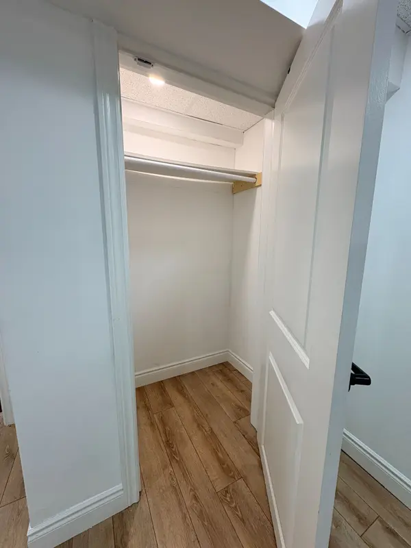 90 Archdekin DR, Brampton, ON L6V 1Y7