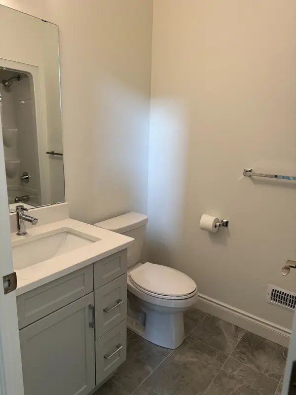 513 Water RD E, Amherstburg, ON N9V 4C5