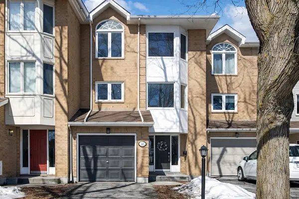 34 KENMARE PL, Barrhaven, ON K2J 3L9