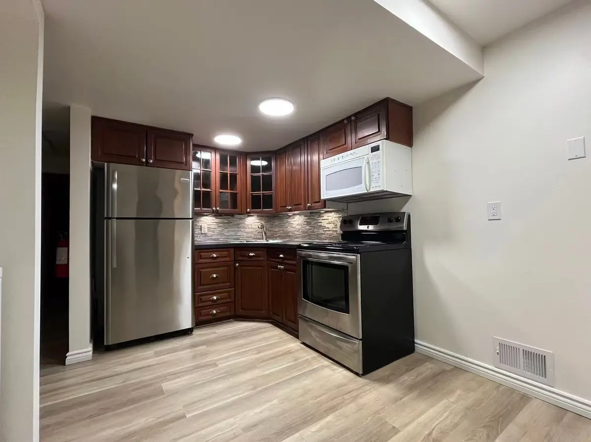 77 King ST #Unit 3, Halton Hills, ON L7G 2G8