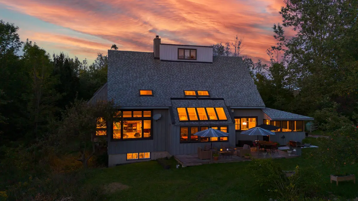 210194 Burgess Side Road, Georgian Bluffs, ON N0H 1S0