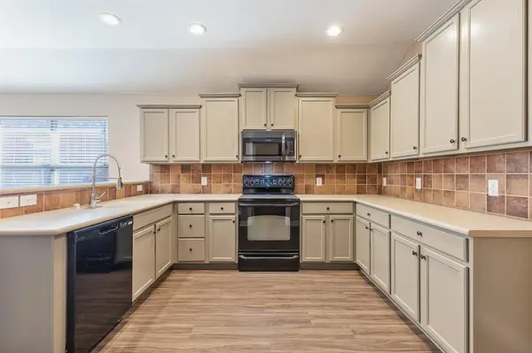 1617 Nighthawk Drive, Little Elm, TX 75068