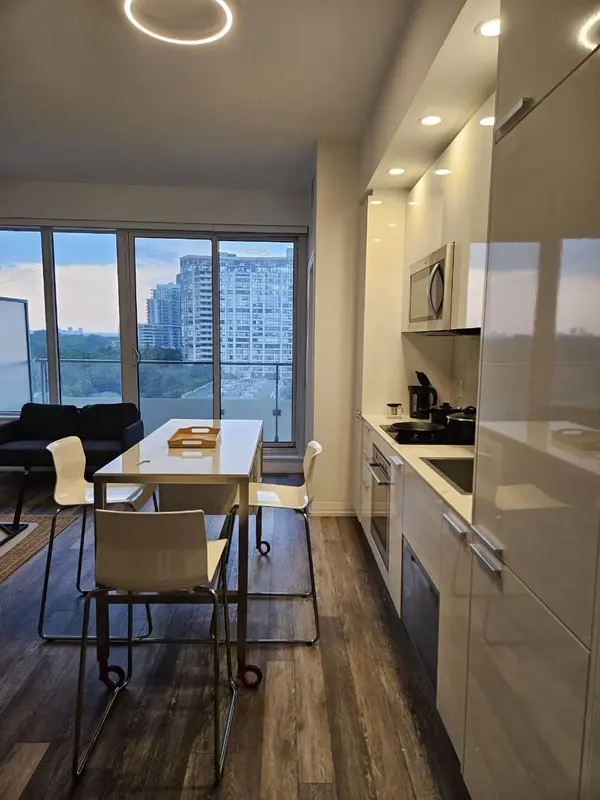 75 Canterbury PL E #1115, Toronto C07, ON M2N 0L2